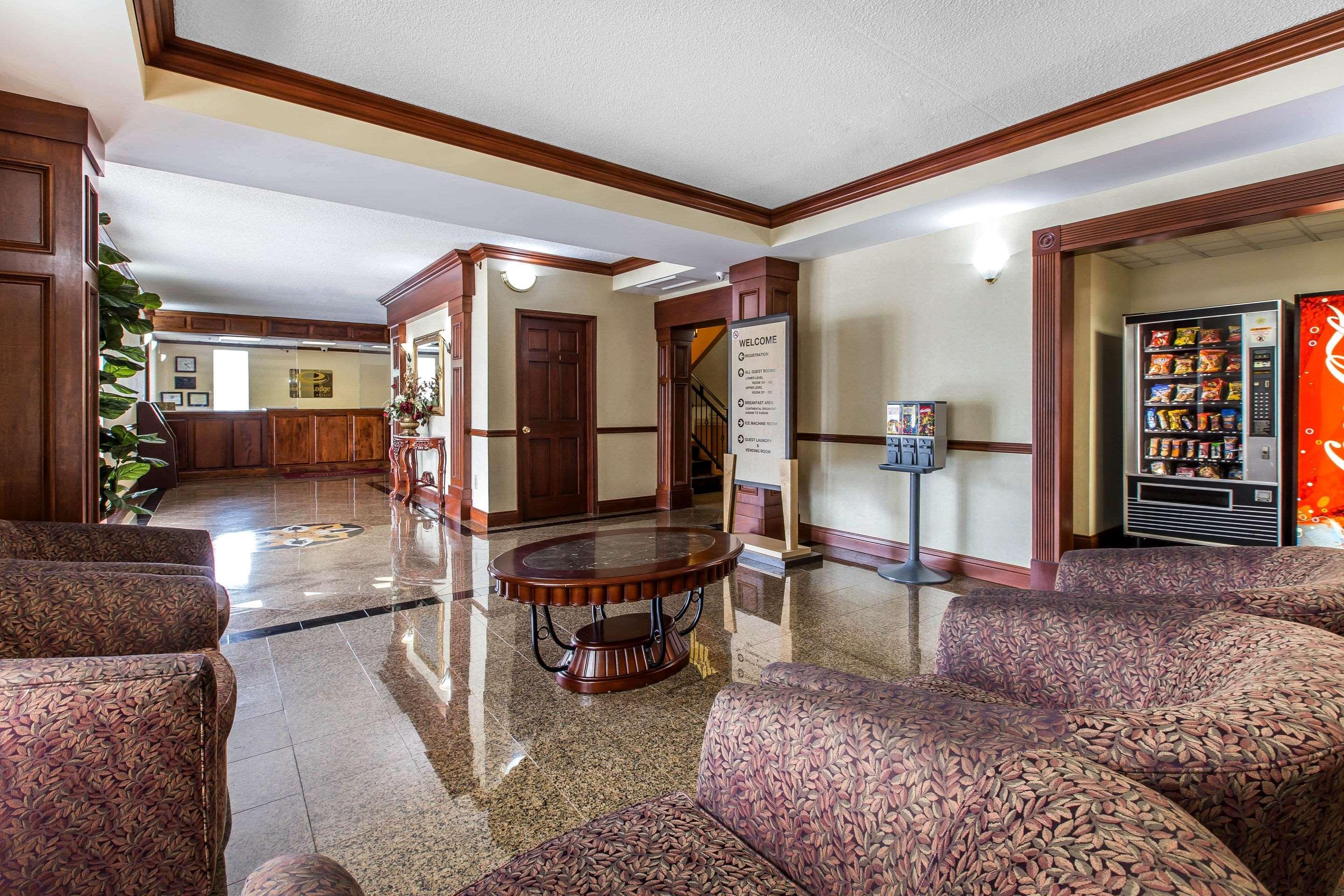 Econo Lodge At Six Flags Austell Buitenkant foto