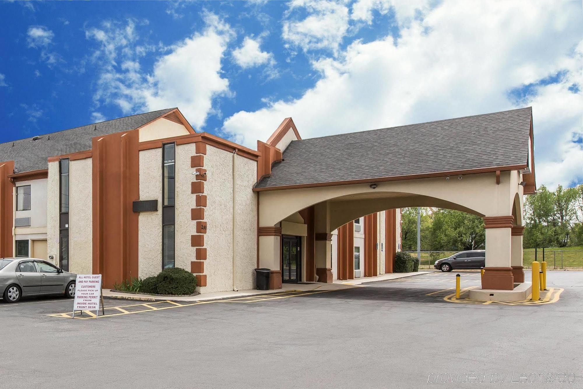 Econo Lodge At Six Flags Austell Buitenkant foto